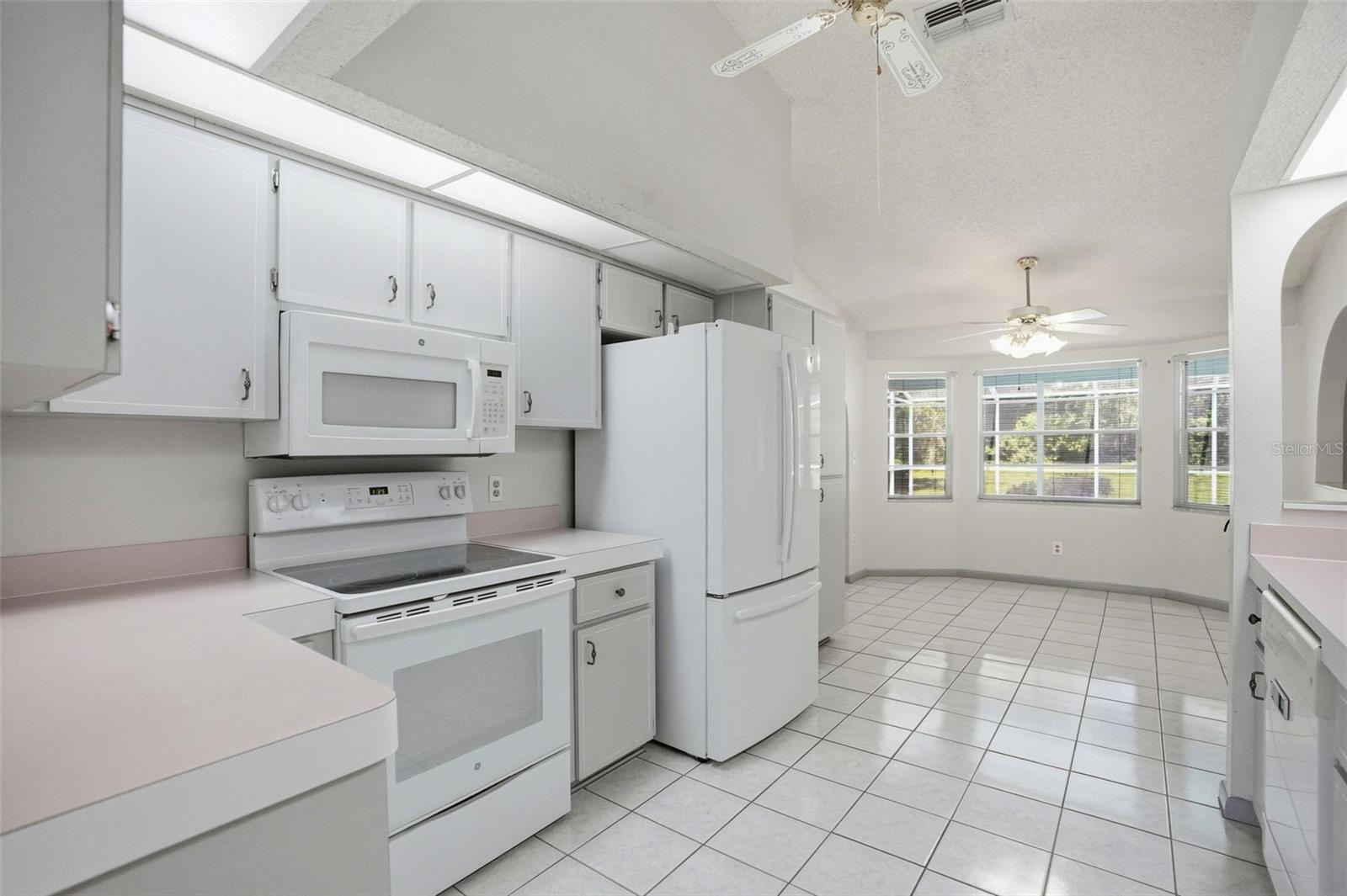 18451 WINDING OAKS BLVD, HUDSON, FL — photo 17