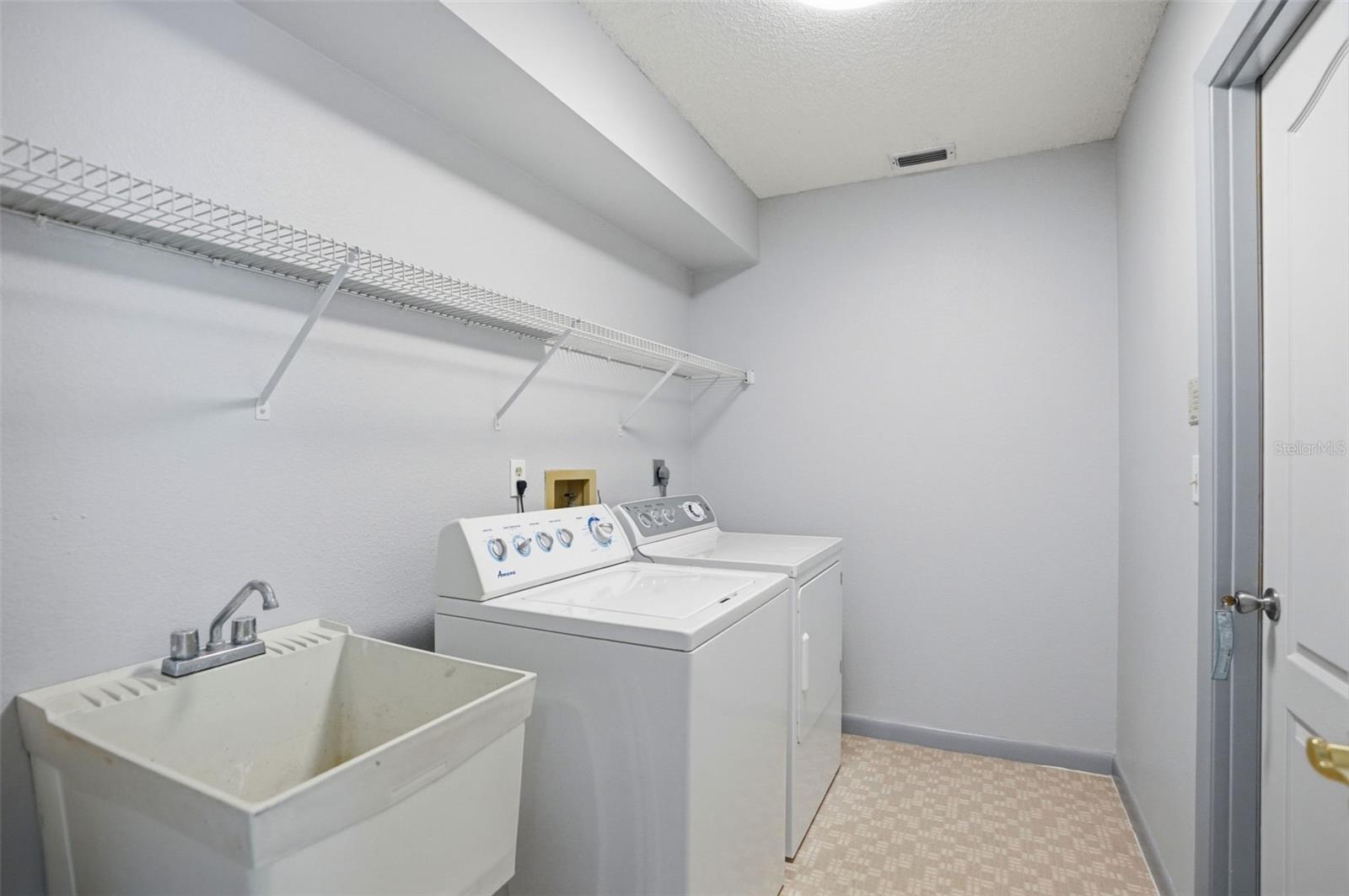 18451 WINDING OAKS BLVD, HUDSON, FL — photo 43
