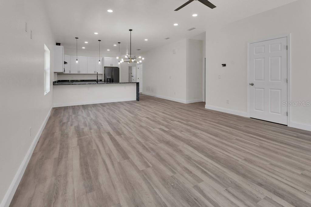 558 WALLACE ST, DAYTONA BEACH, FL — photo 3