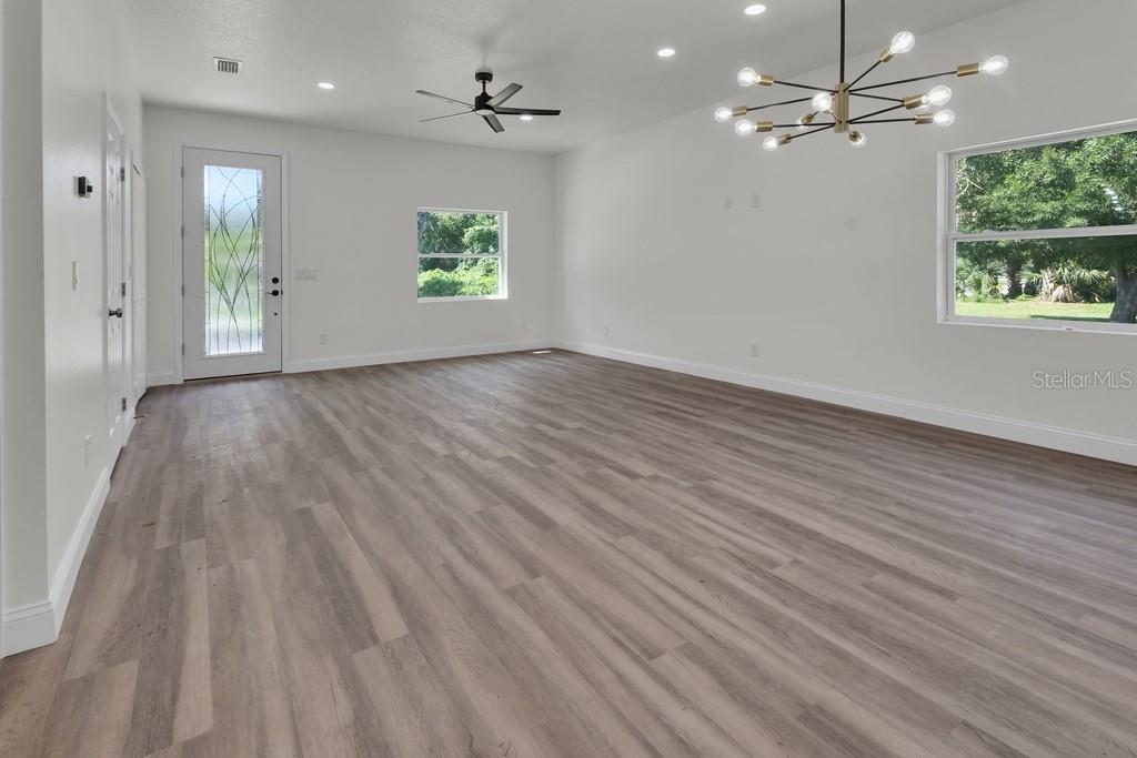 558 WALLACE ST, DAYTONA BEACH, FL — photo 5