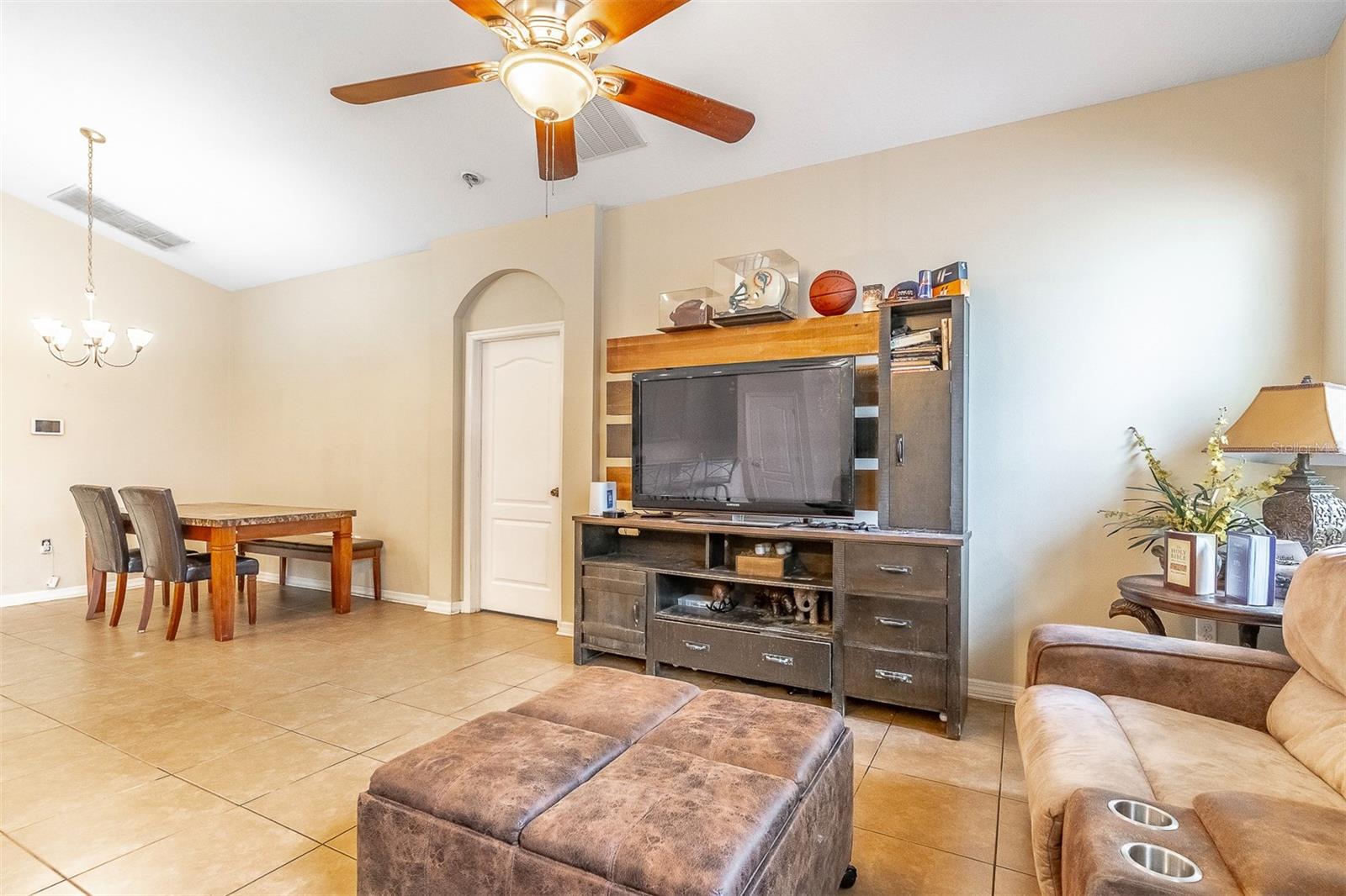 9907 ARMANDO CIR, ORLANDO, FL — photo 10
