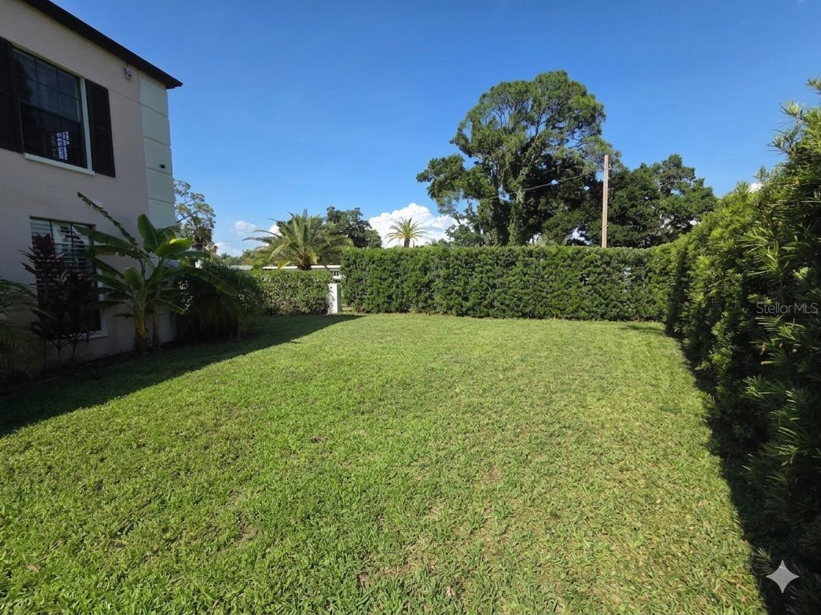 411 72ND ST S, ST PETERSBURG, FL — photo 6