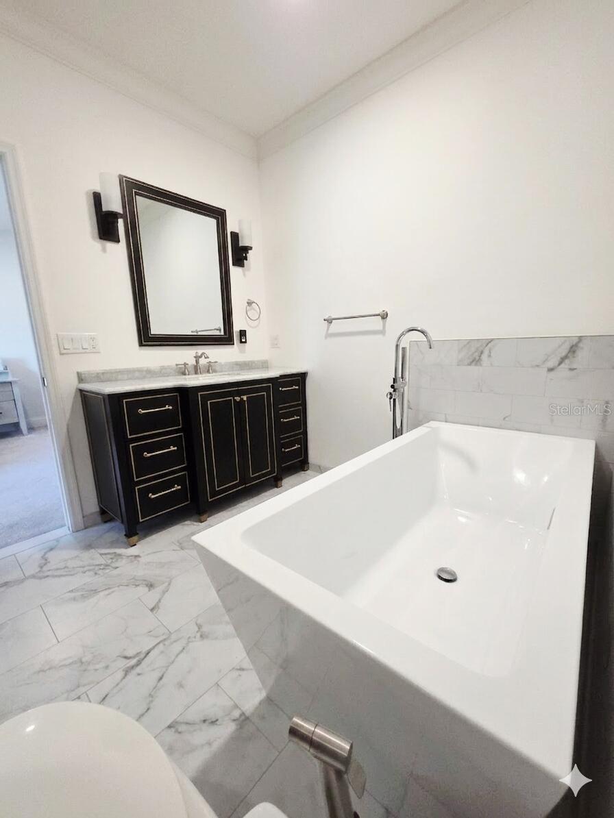 411 72ND ST S, ST PETERSBURG, FL — photo 37