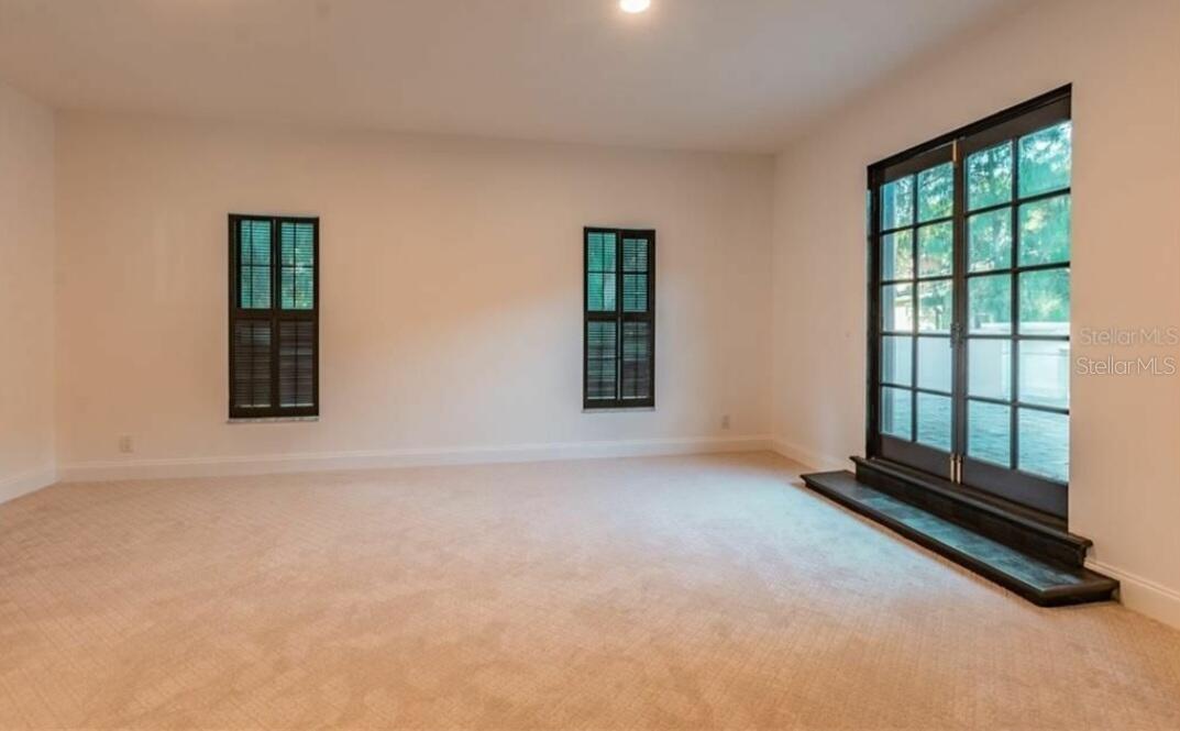 411 72ND ST S, ST PETERSBURG, FL — photo 38