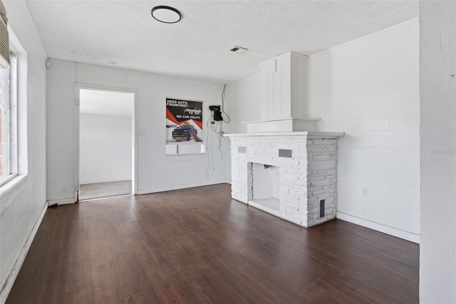 8710 E COLONIAL DR, ORLANDO, FL — photo 15