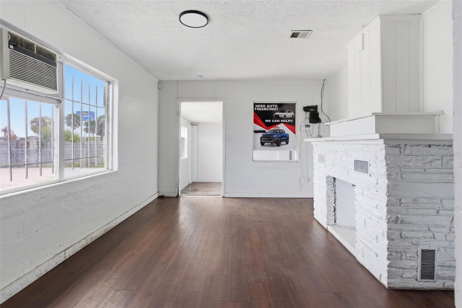 8710 E COLONIAL DR, ORLANDO, FL — photo 16
