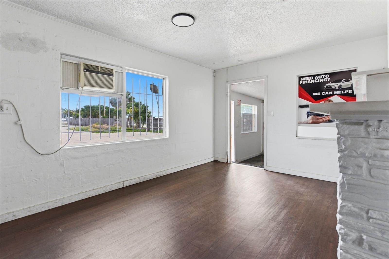 8710 E COLONIAL DR, ORLANDO, FL — photo 17