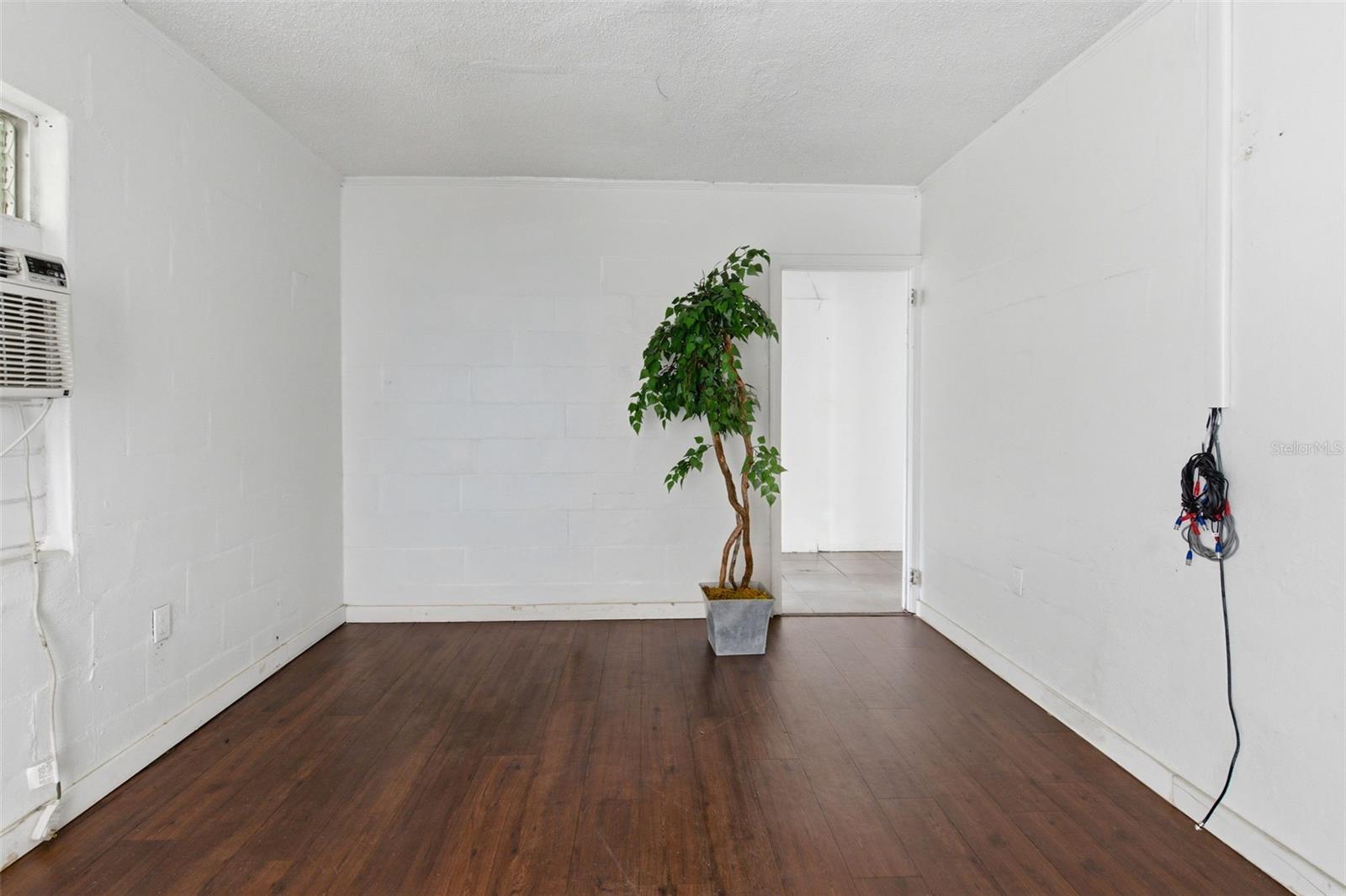 8710 E COLONIAL DR, ORLANDO, FL — photo 20