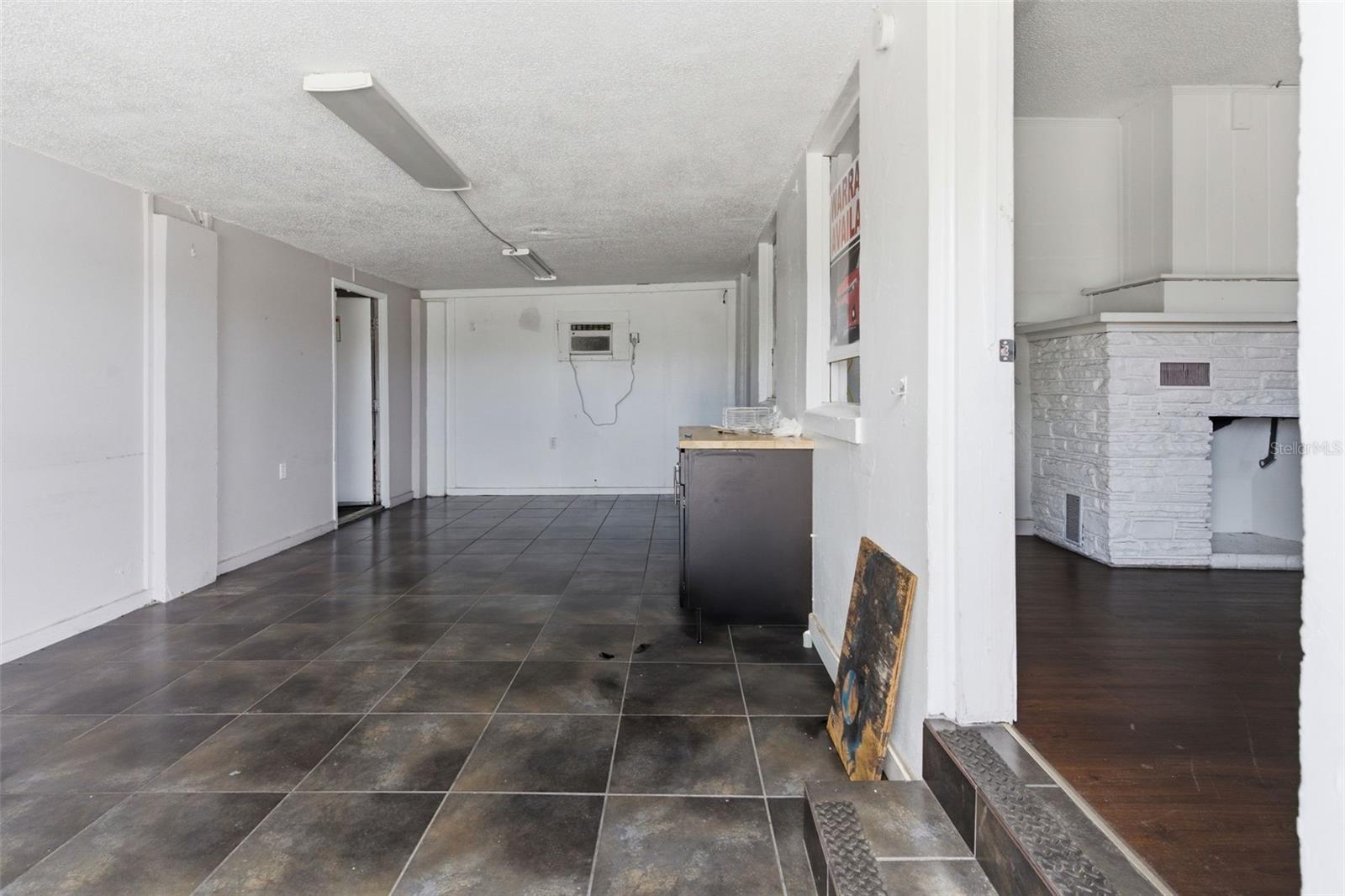 8710 E COLONIAL DR, ORLANDO, FL — photo 25