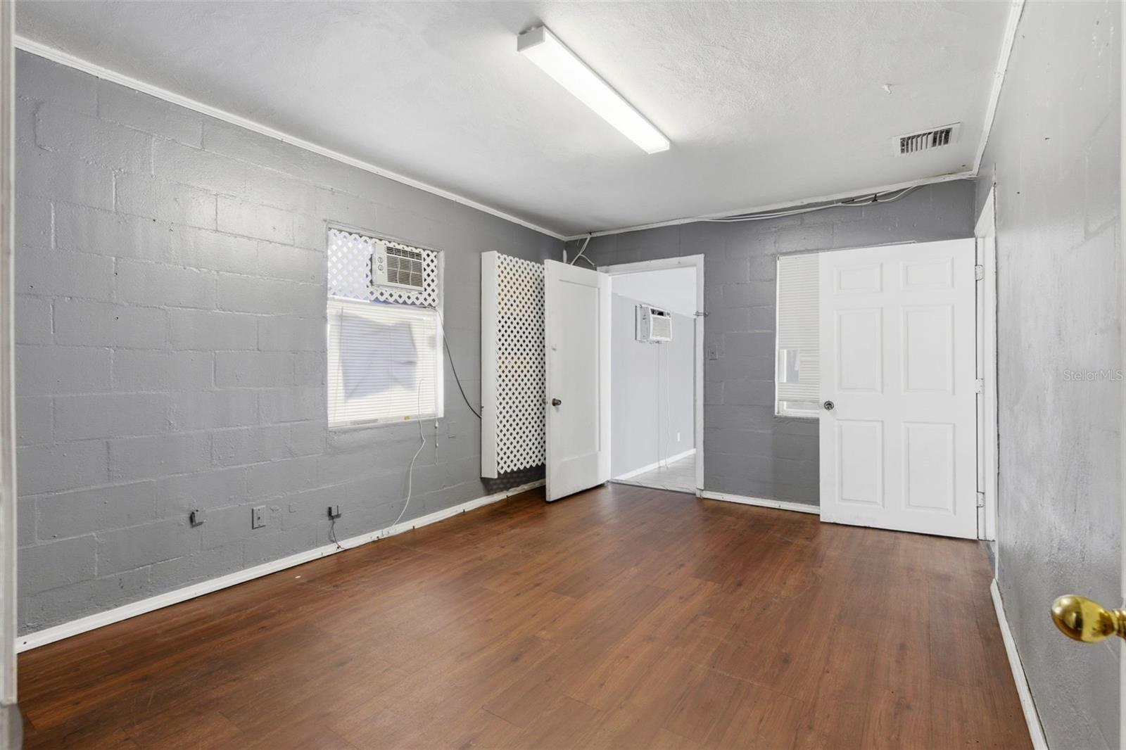 8710 E COLONIAL DR, ORLANDO, FL — photo 32
