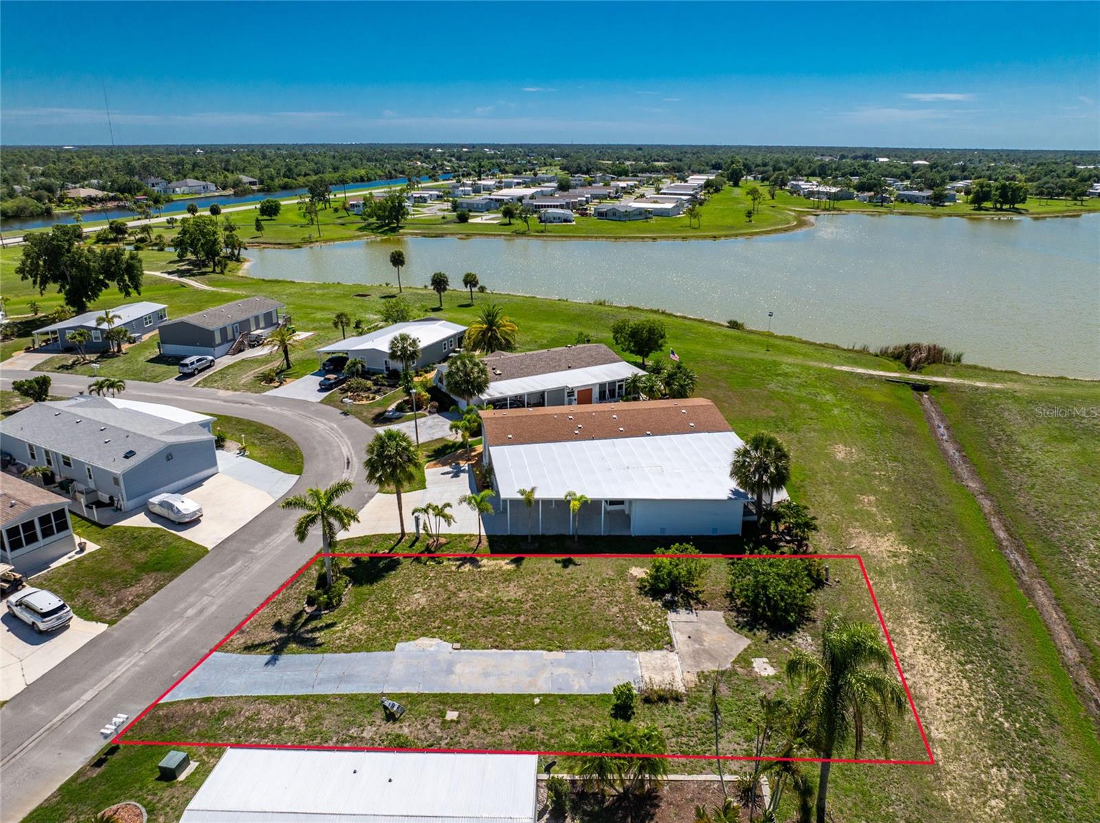 7498 DANVERS CIR, PORT CHARLOTTE, FL