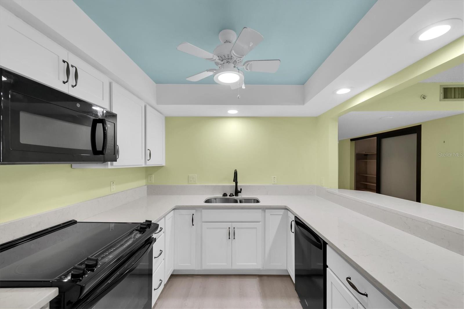 1480 GULF BLVD #712, CLEARWATER BEACH, FL — photo 22