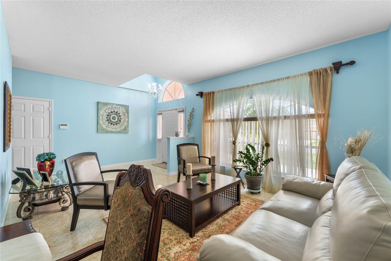 323 ALEGRIANO CT, KISSIMMEE, FL — photo 10