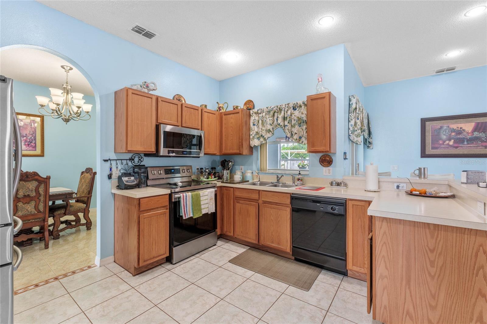 323 ALEGRIANO CT, KISSIMMEE, FL — photo 13