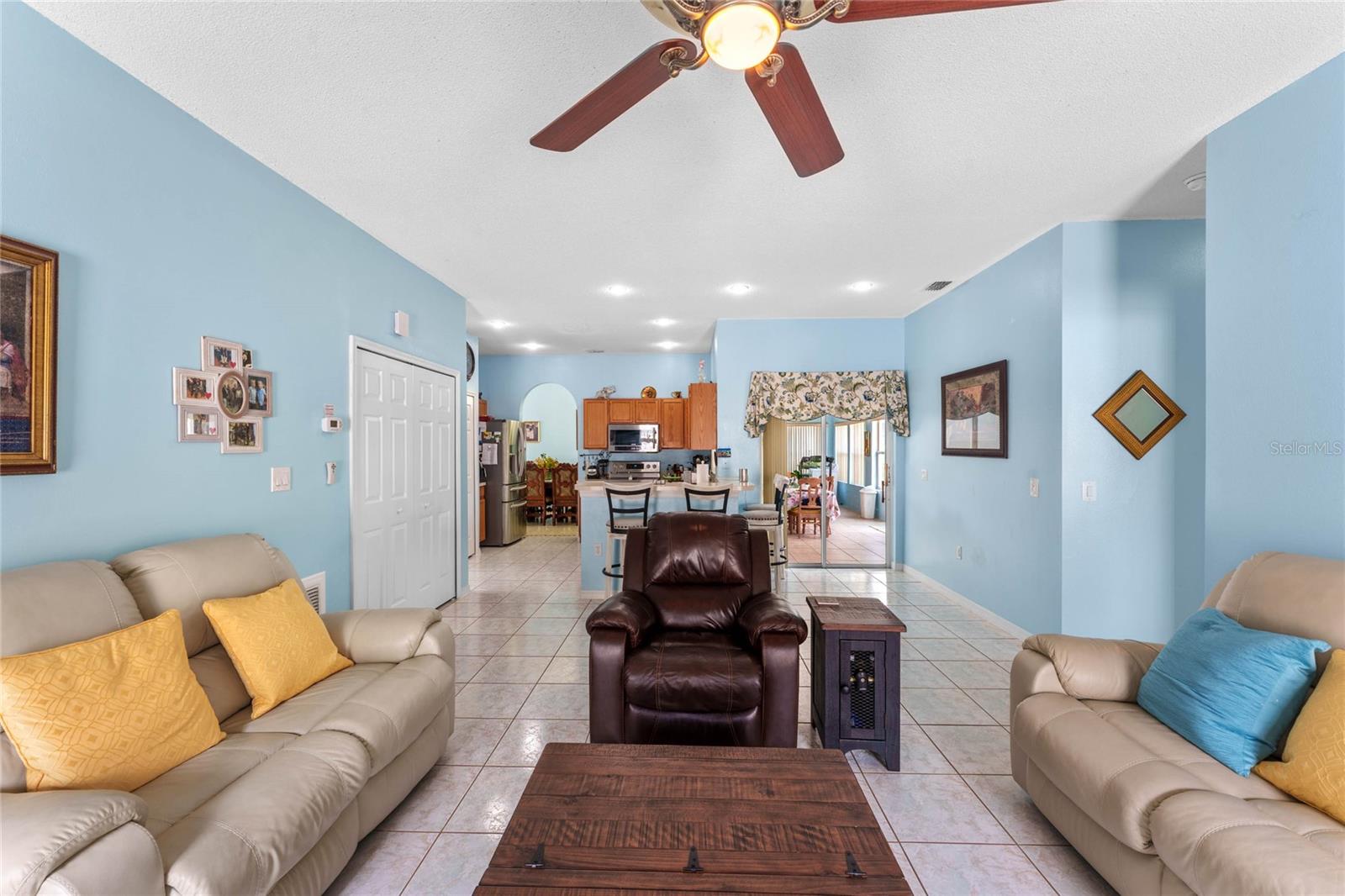 323 ALEGRIANO CT, KISSIMMEE, FL — photo 21