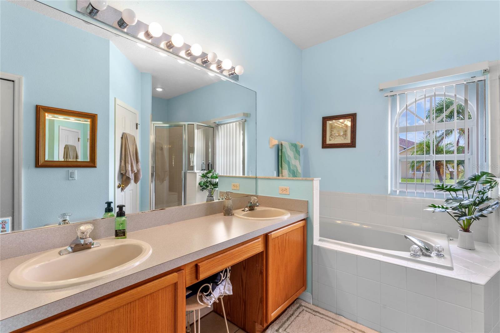323 ALEGRIANO CT, KISSIMMEE, FL — photo 28