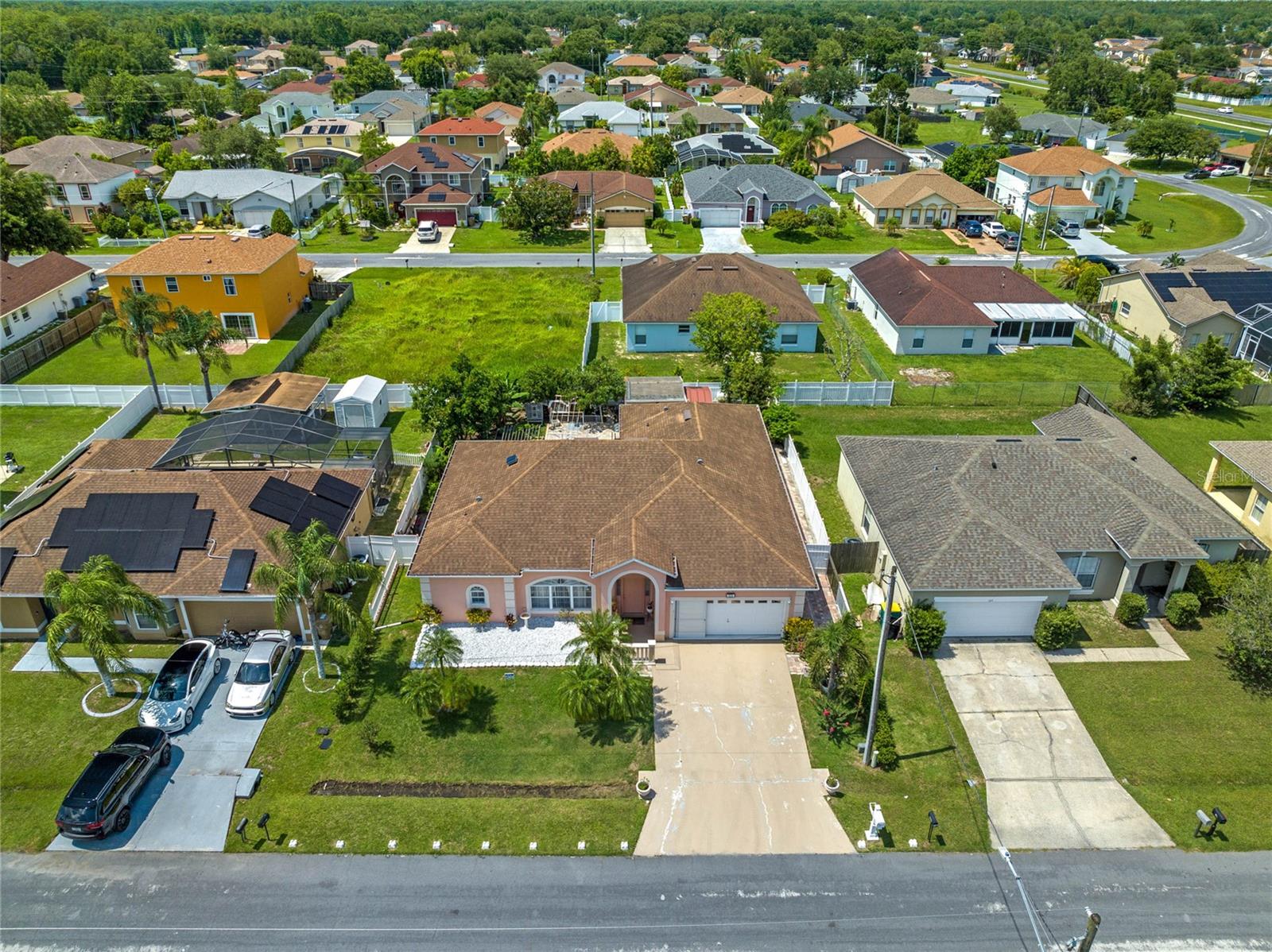 323 ALEGRIANO CT, KISSIMMEE, FL — photo 42