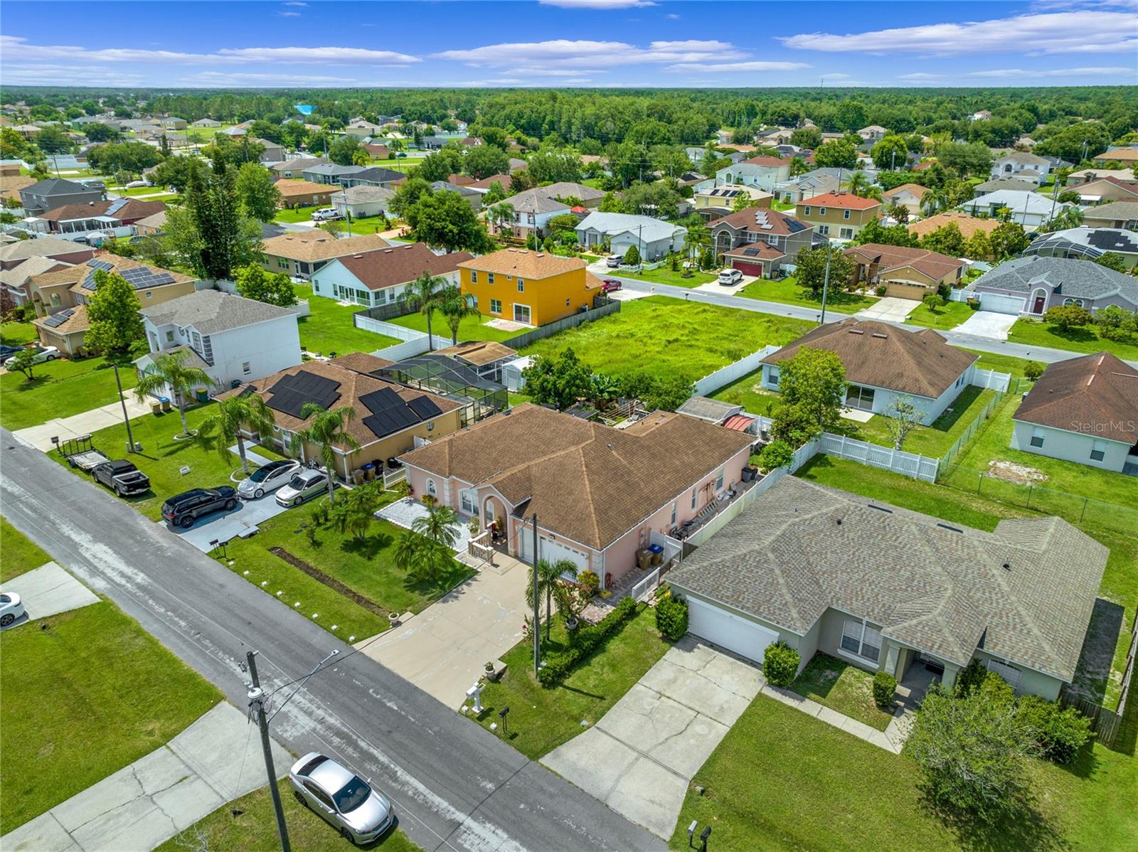 323 ALEGRIANO CT, KISSIMMEE, FL — photo 45