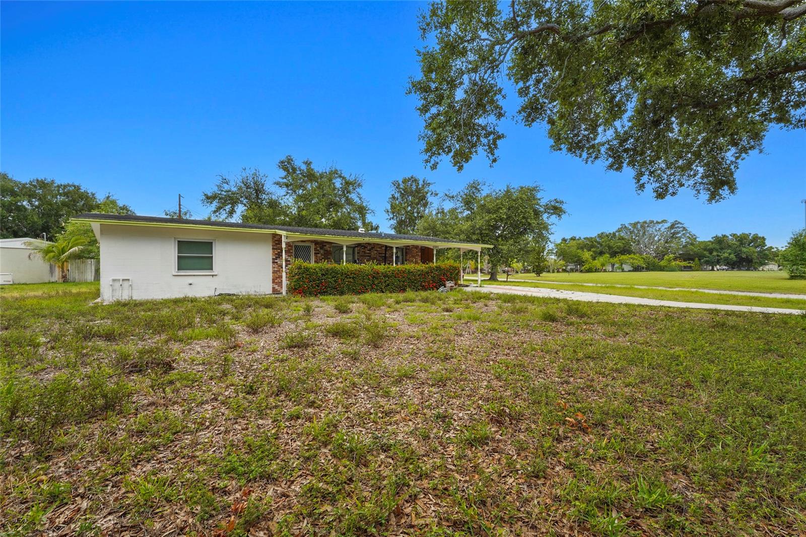 5320 41ST AVE W, BRADENTON, FL — photo 2