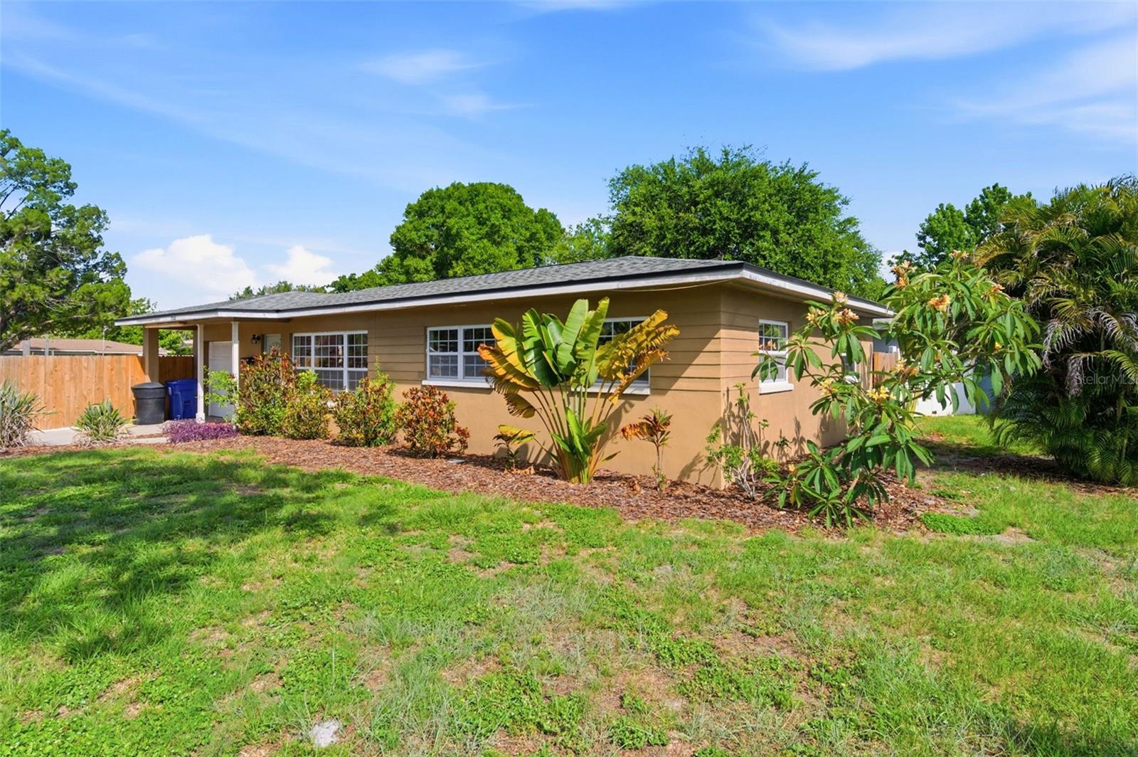 7555 19TH AVE N, ST PETERSBURG, FL — photo 3