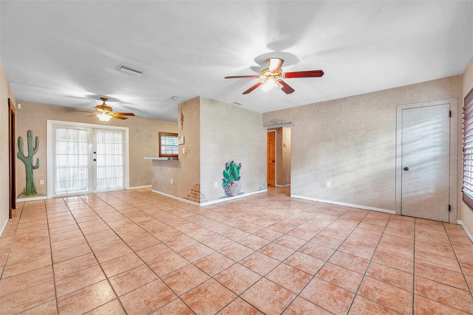 7555 19TH AVE N, ST PETERSBURG, FL — photo 5