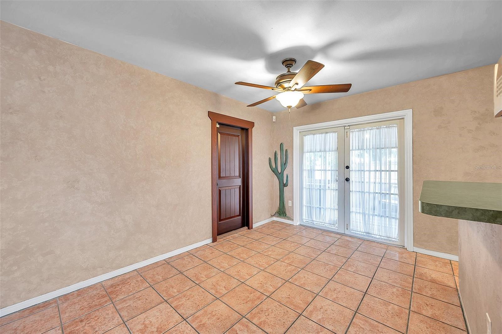 7555 19TH AVE N, ST PETERSBURG, FL — photo 10
