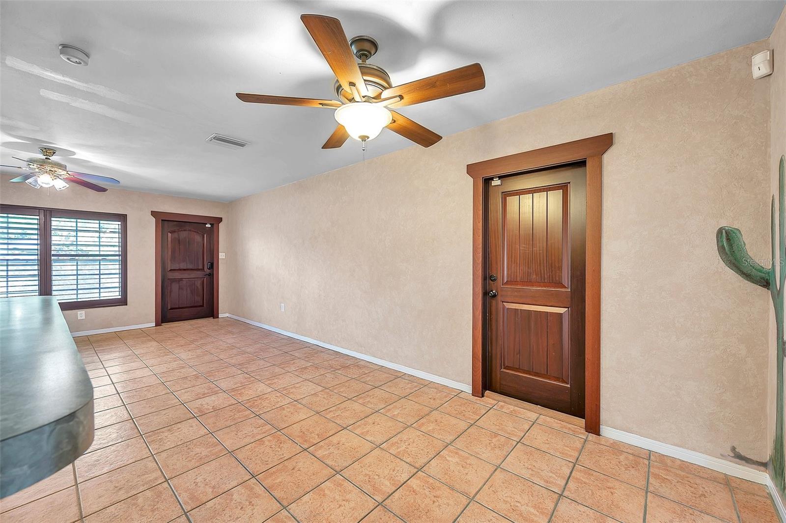 7555 19TH AVE N, ST PETERSBURG, FL — photo 11