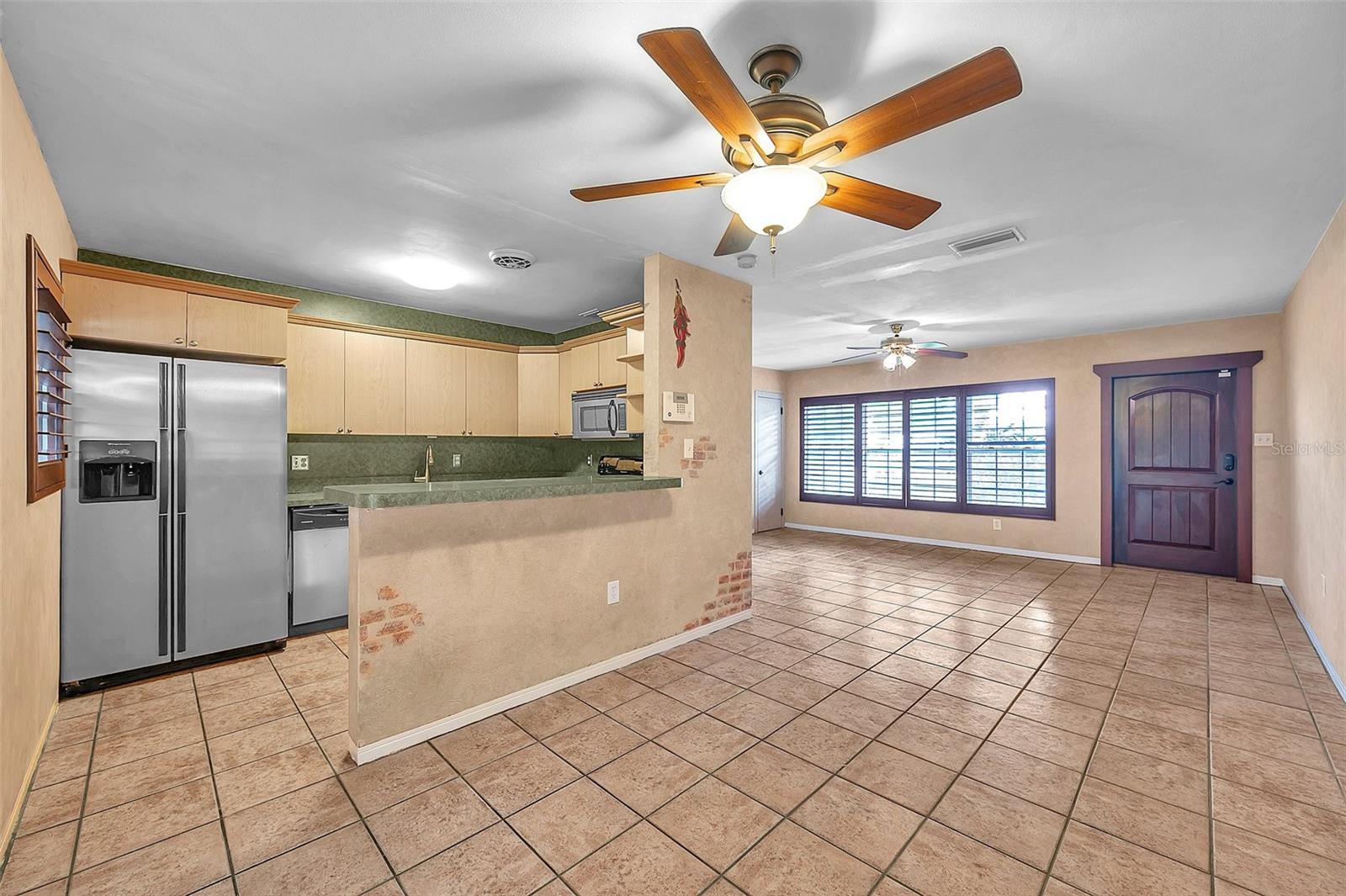 7555 19TH AVE N, ST PETERSBURG, FL — photo 12