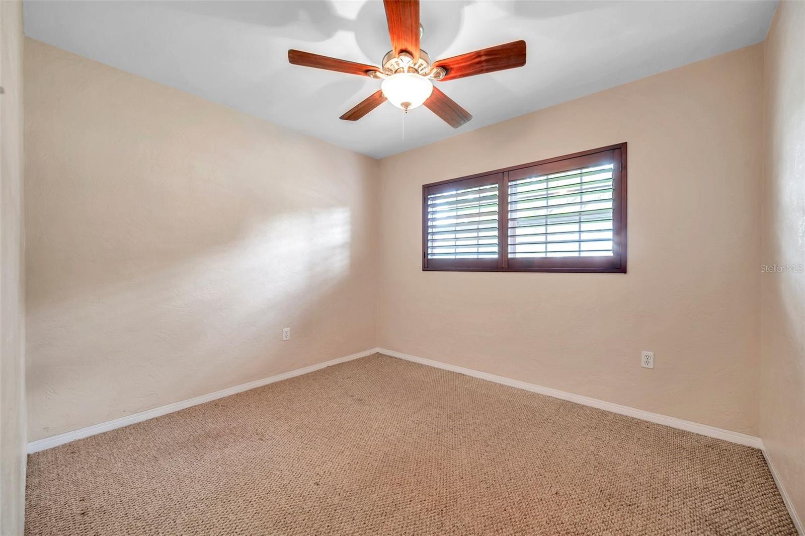 7555 19TH AVE N, ST PETERSBURG, FL — photo 15