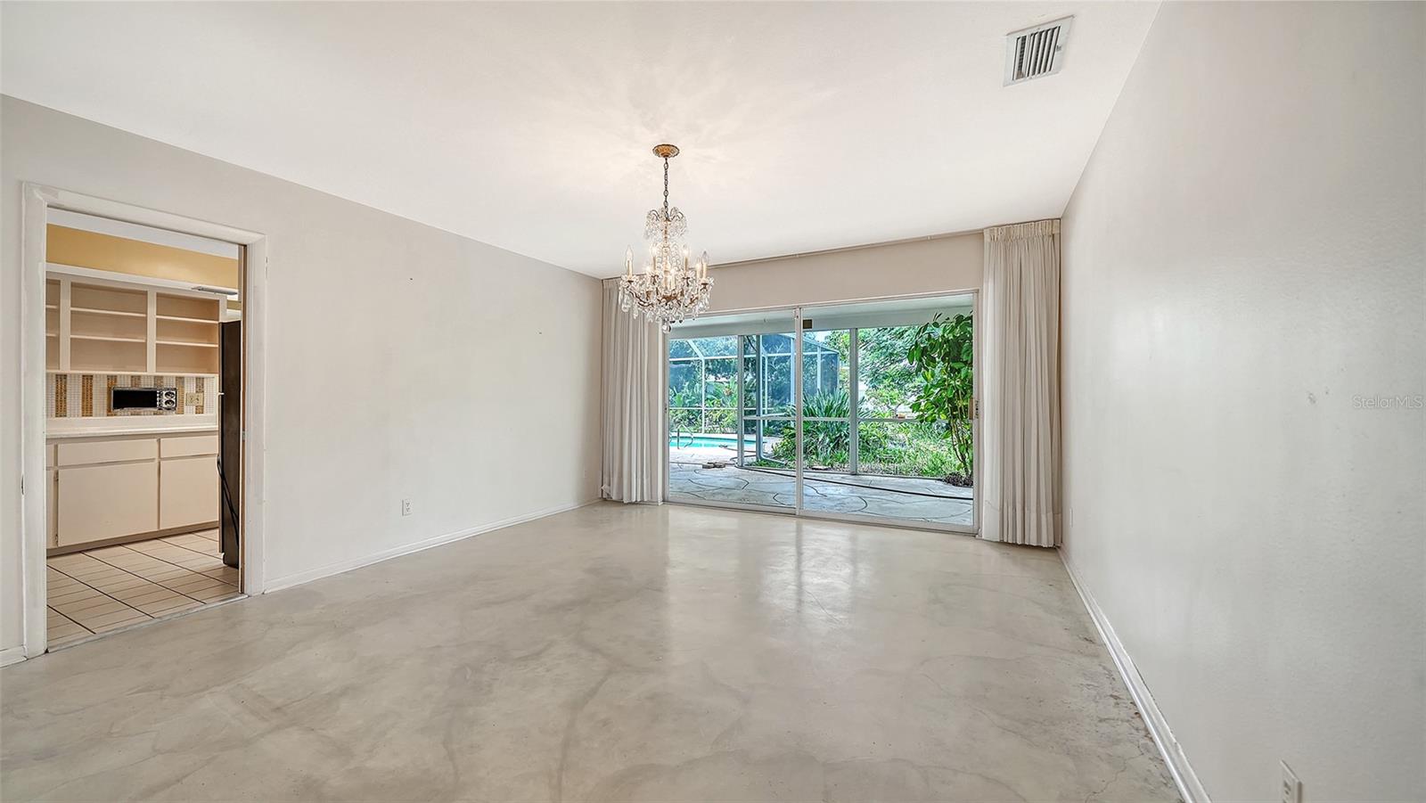 621 ALHAMBRA RD, VENICE, FL — photo 17