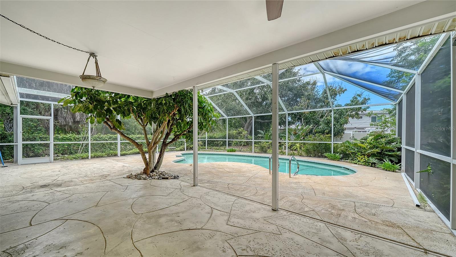 621 ALHAMBRA RD, VENICE, FL — photo 31
