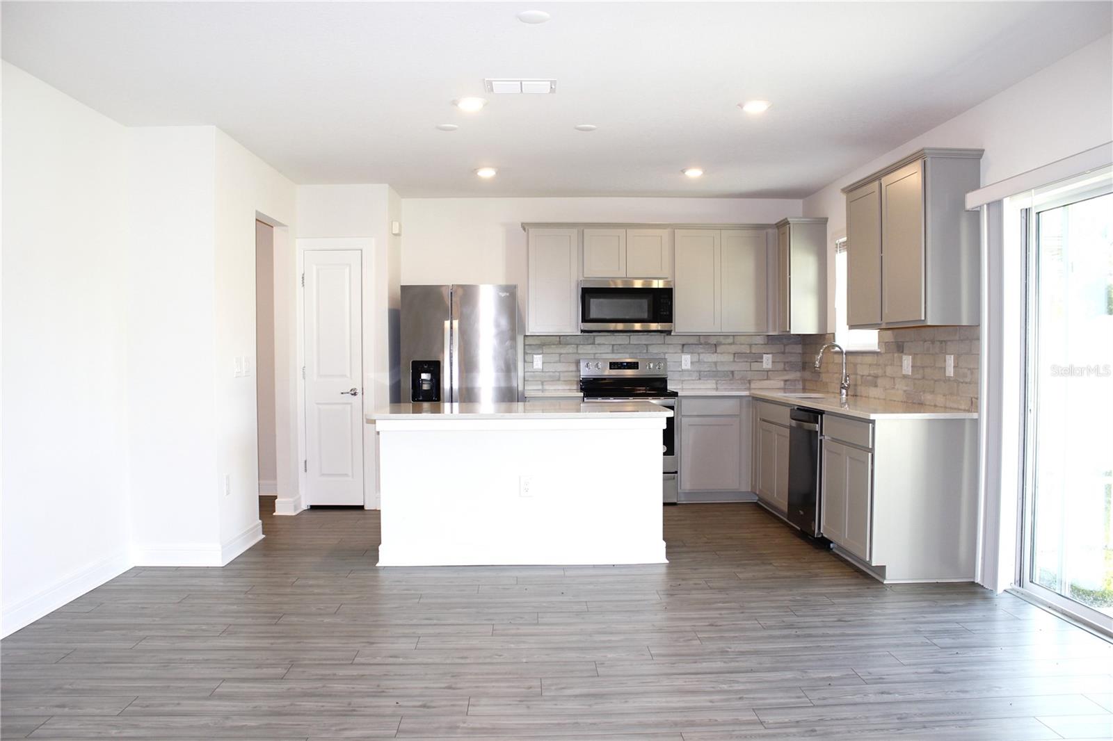30600 THUNDERBIRD DR, WESLEY CHAPEL, FL — photo 23