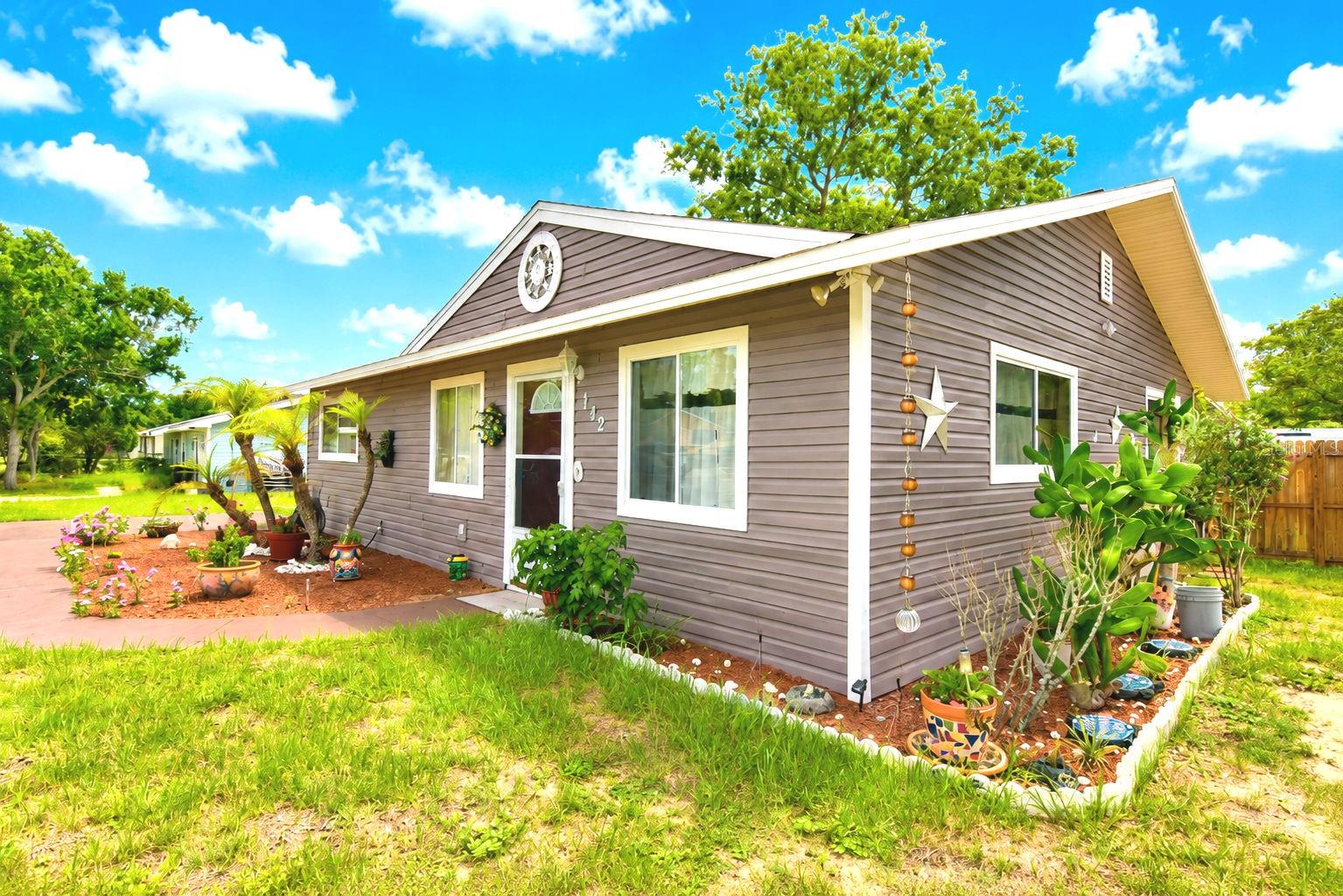 142 MARTHA DR, LAKE WALES, FL — photo 2
