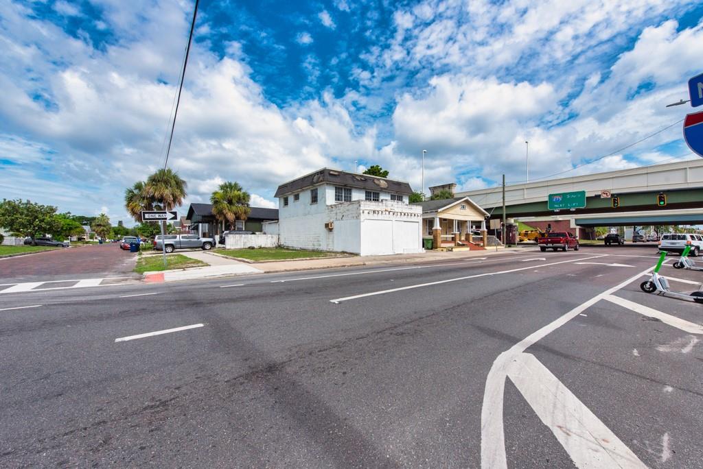 1406 N HOWARD AVE, TAMPA, FL — photo 17