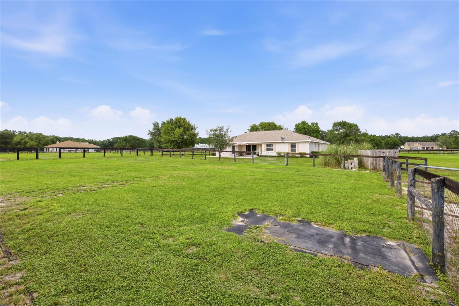 19630 SE 15TH PL, MORRISTON, FL — photo 40