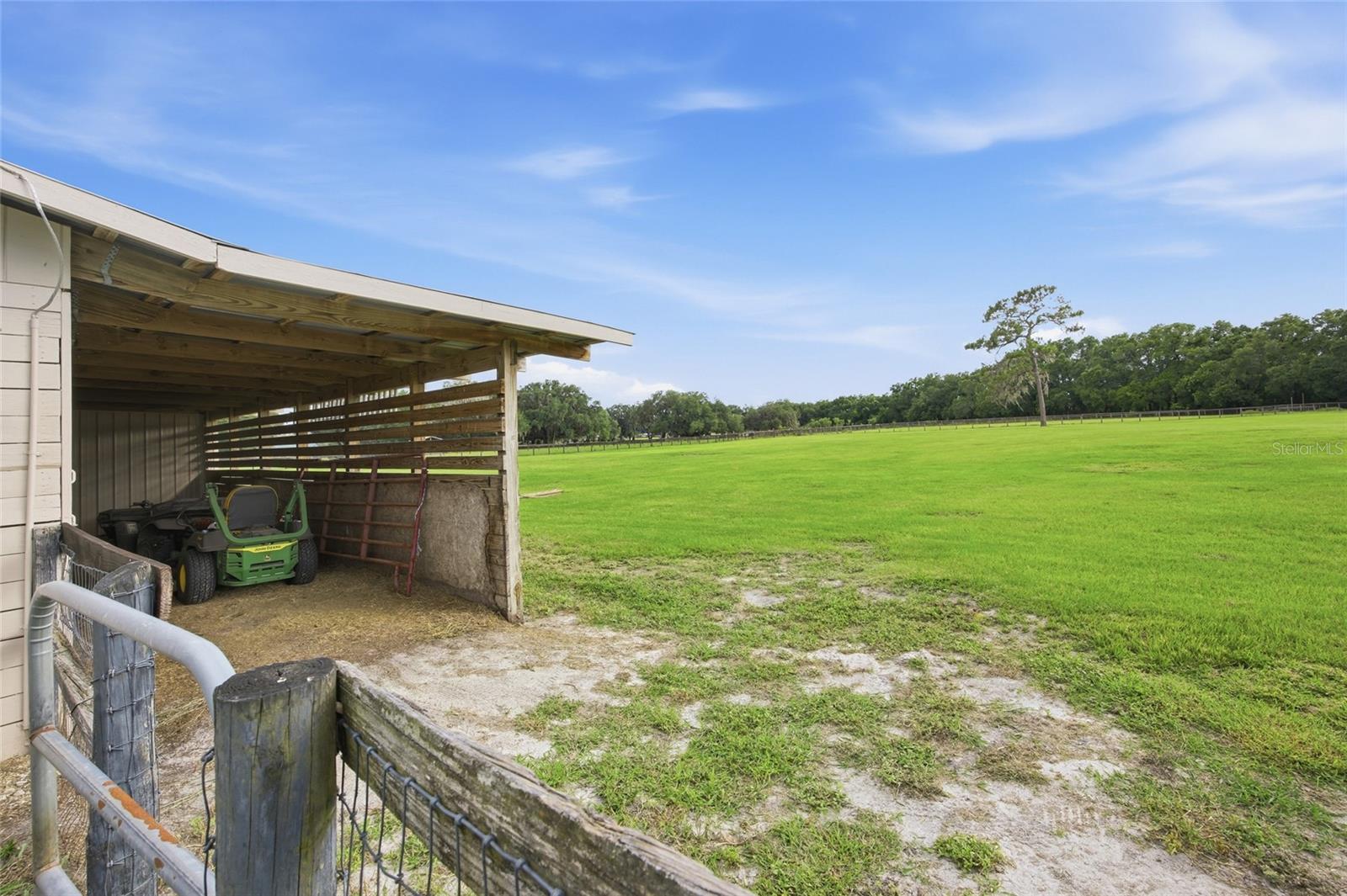 19630 SE 15TH PL, MORRISTON, FL — photo 46