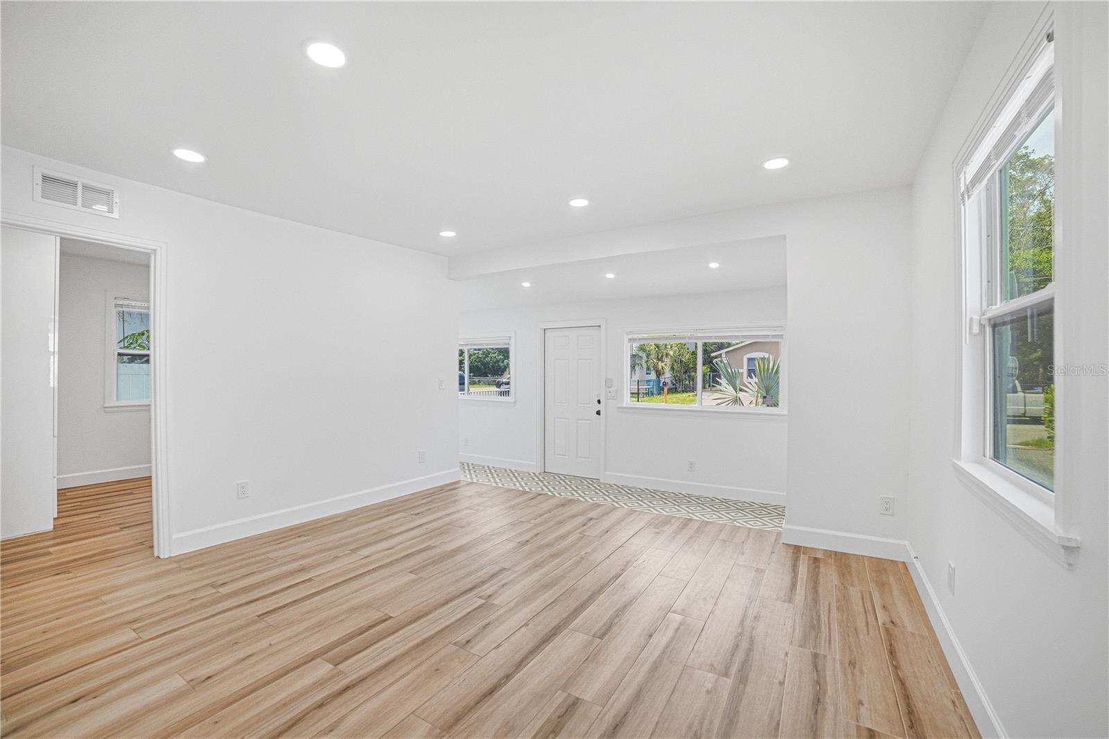 335 NE 12TH AVE, BOYNTON BEACH, FL — photo 5