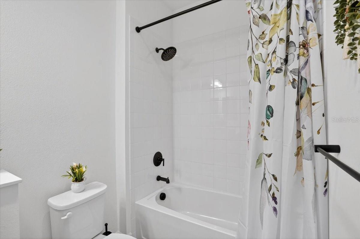 11675 GREAT BROOK LN, PARRISH, FL — photo 14
