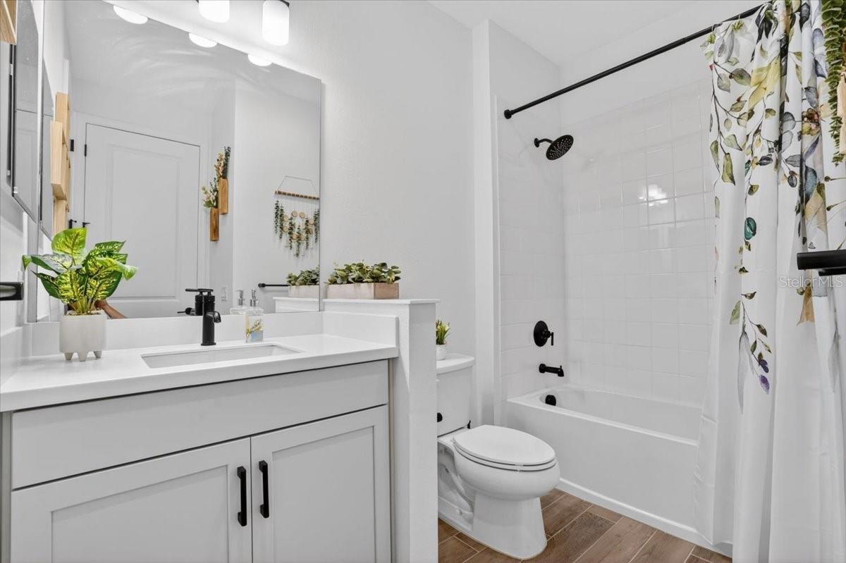 11675 GREAT BROOK LN, PARRISH, FL — photo 15