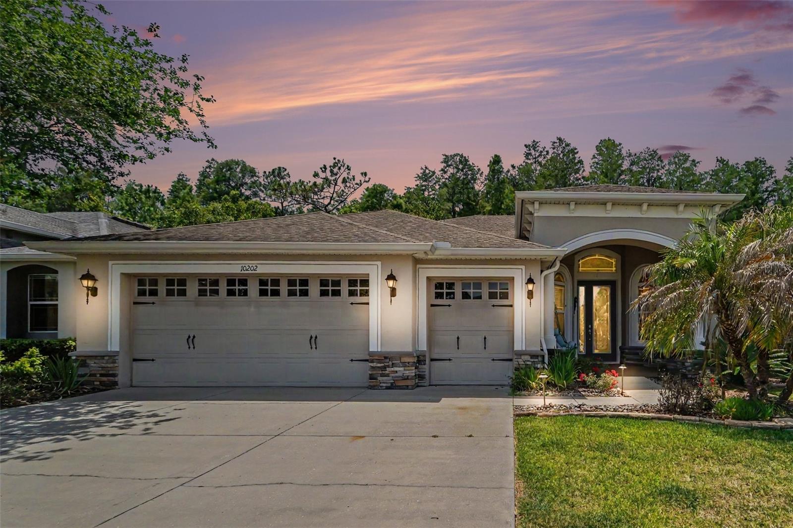 10202 HYANNISPORT LOOP, SAN ANTONIO, FL — photo 32
