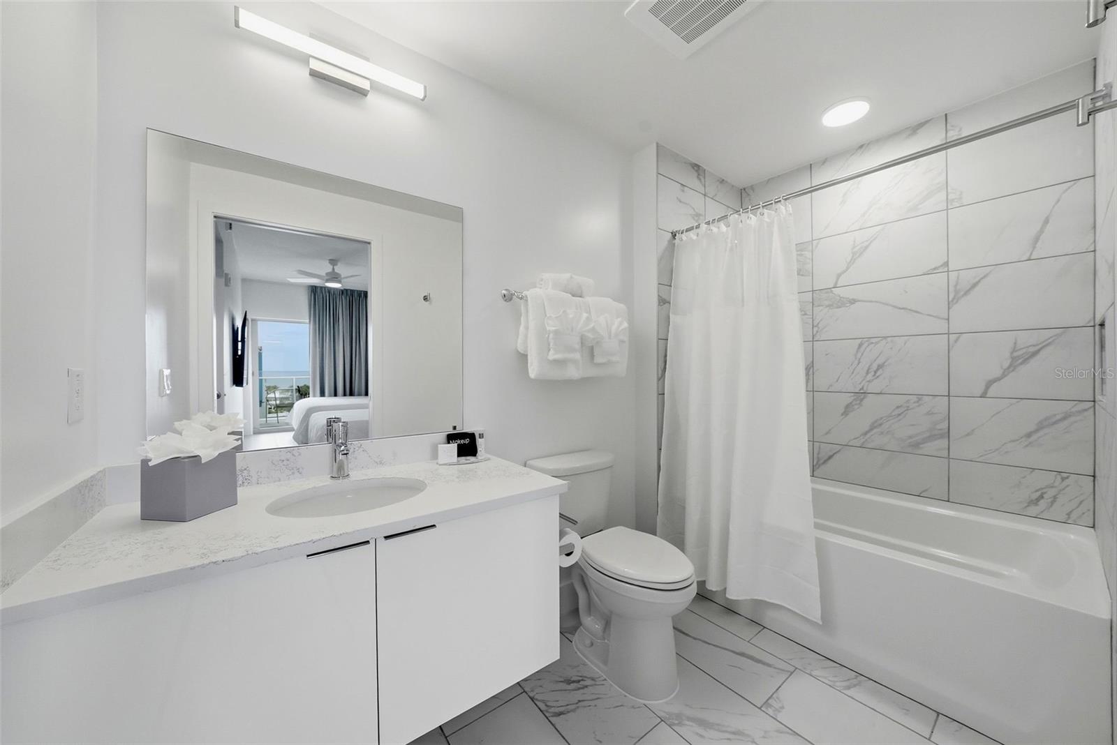 411 E SHORE DR #205, CLEARWATER BEACH, FL — photo 8