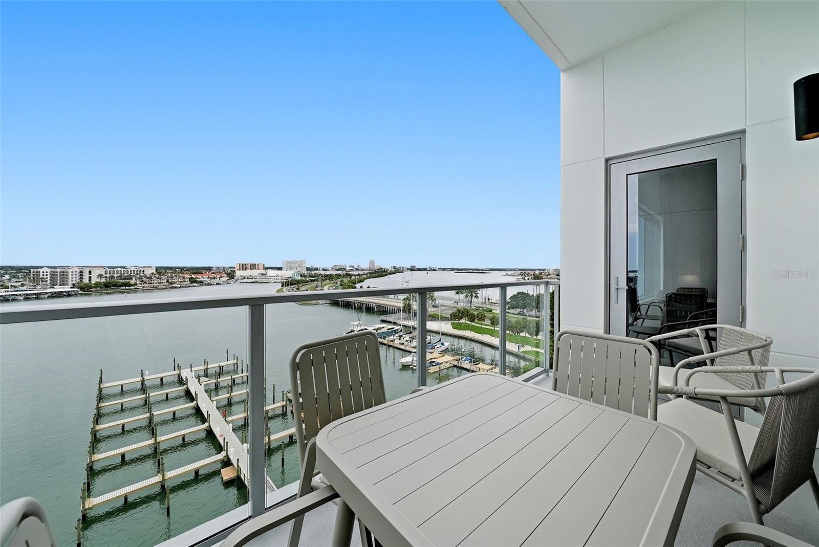 411 E SHORE DR #205, CLEARWATER BEACH, FL — photo 9