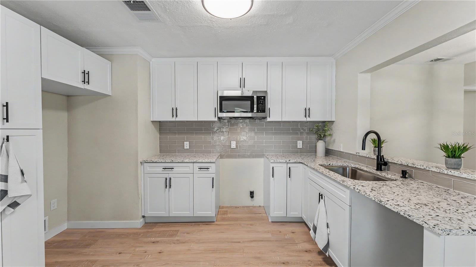 832 S CENTRAL AVE, LAKELAND, FL — photo 11