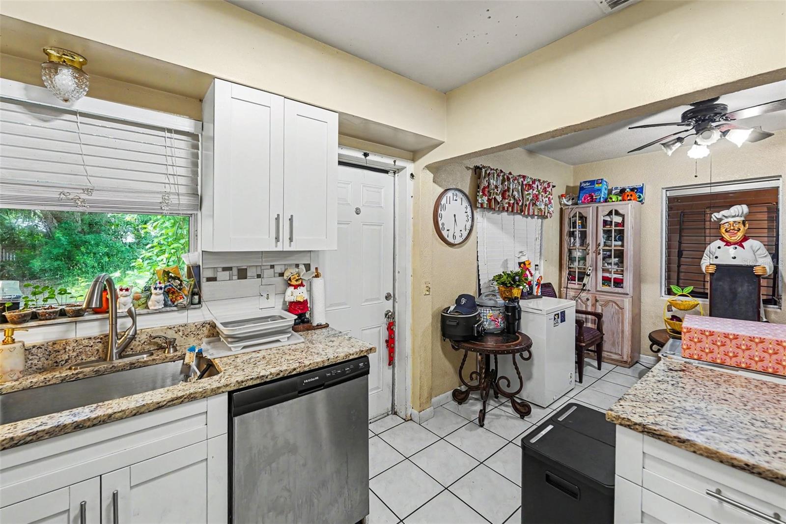110 N JUPITER AVE, CLEARWATER, FL — photo 6