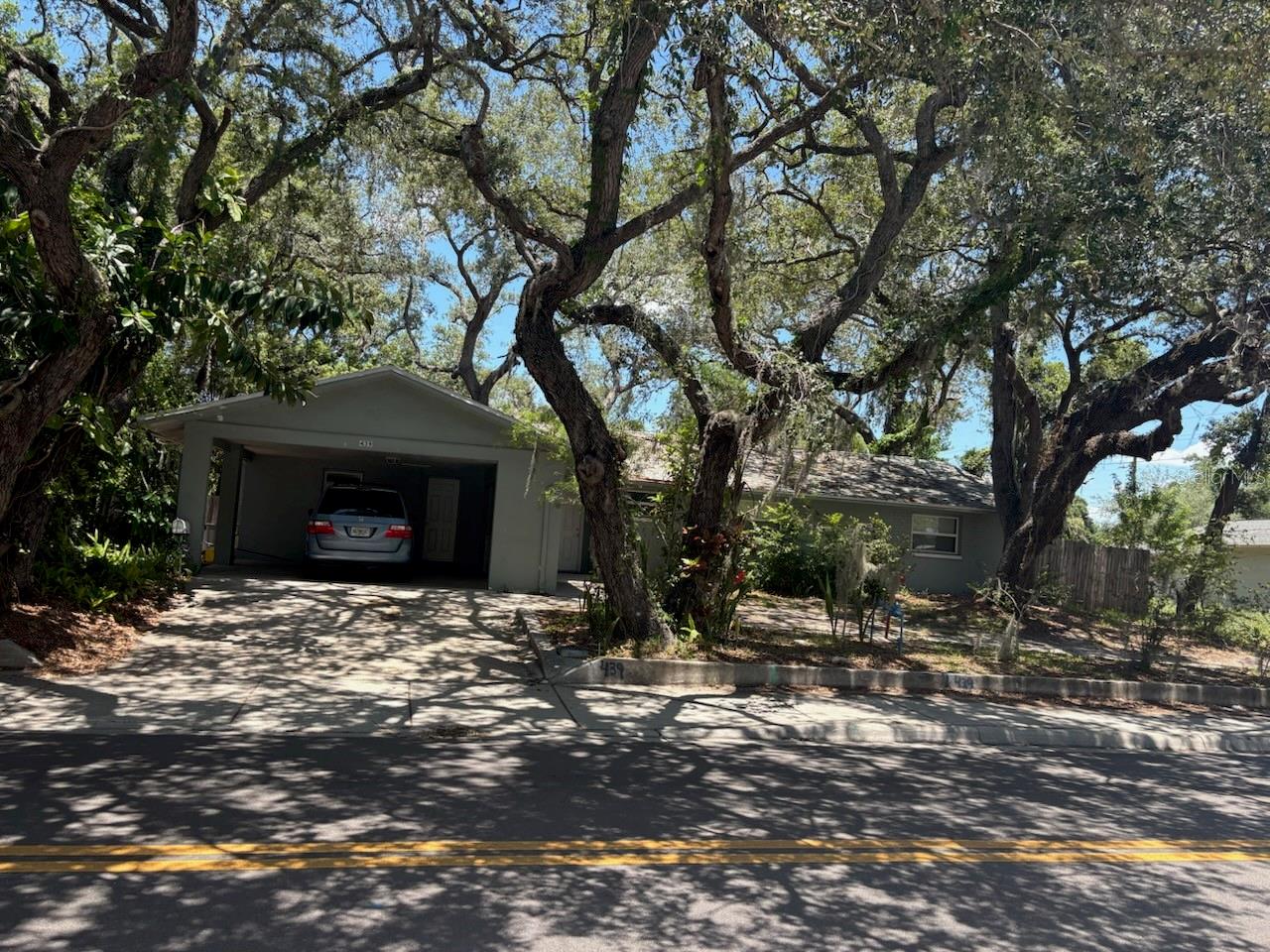 439 E MARTIN LUTHER KING JR DR, TARPON SPRINGS, FL