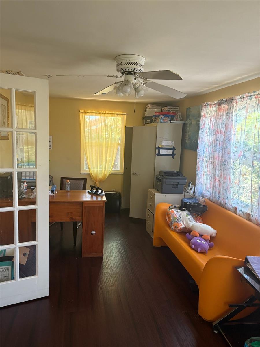 439 E MARTIN LUTHER KING JR DR, TARPON SPRINGS, FL — photo 8