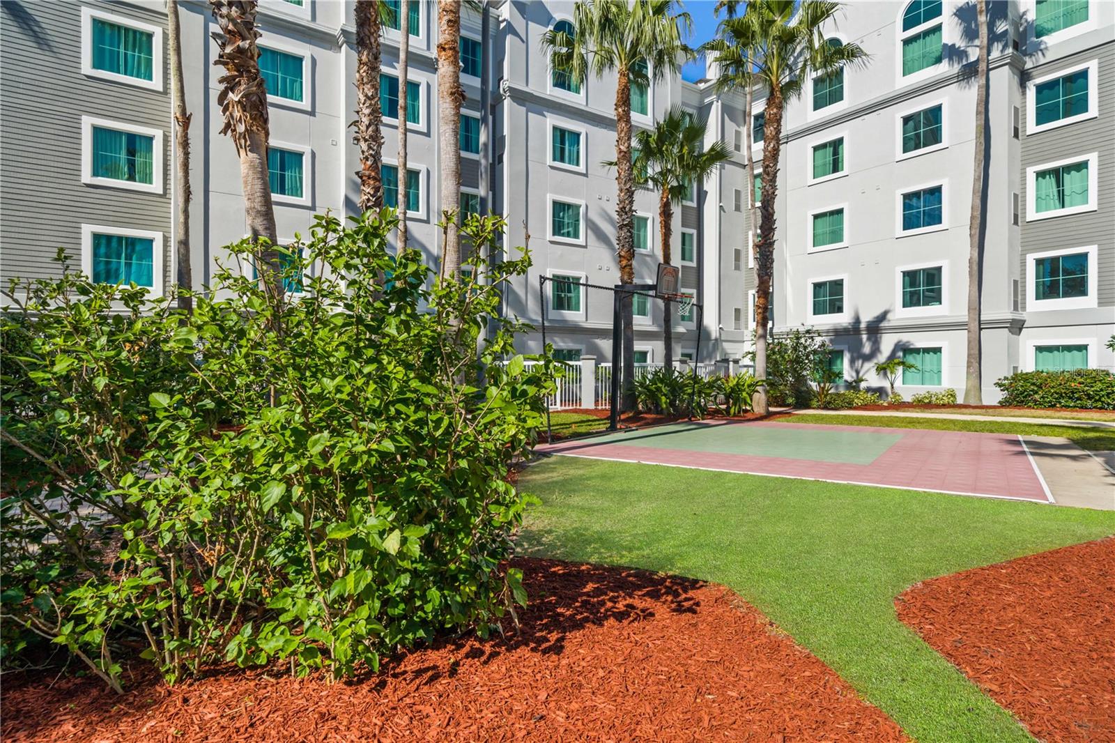 8303 PALM PKWY, ORLANDO, FL — photo 14
