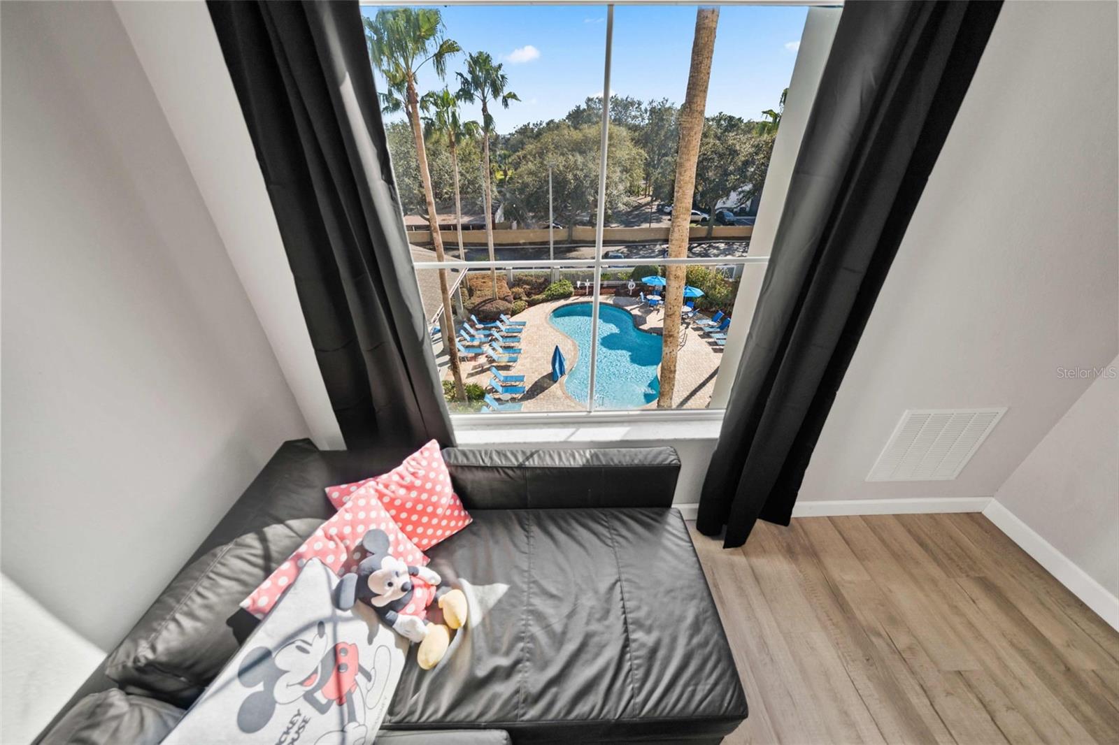 8303 PALM PKWY, ORLANDO, FL — photo 57
