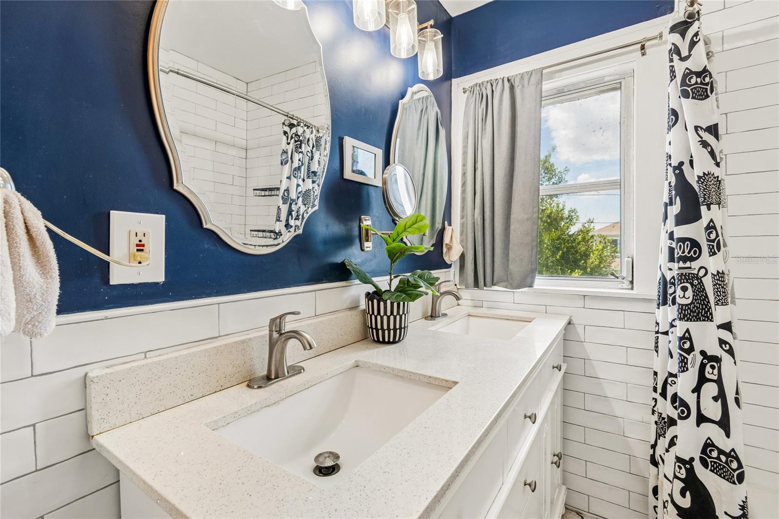 4621 9TH AVE N, ST PETERSBURG, FL — photo 36