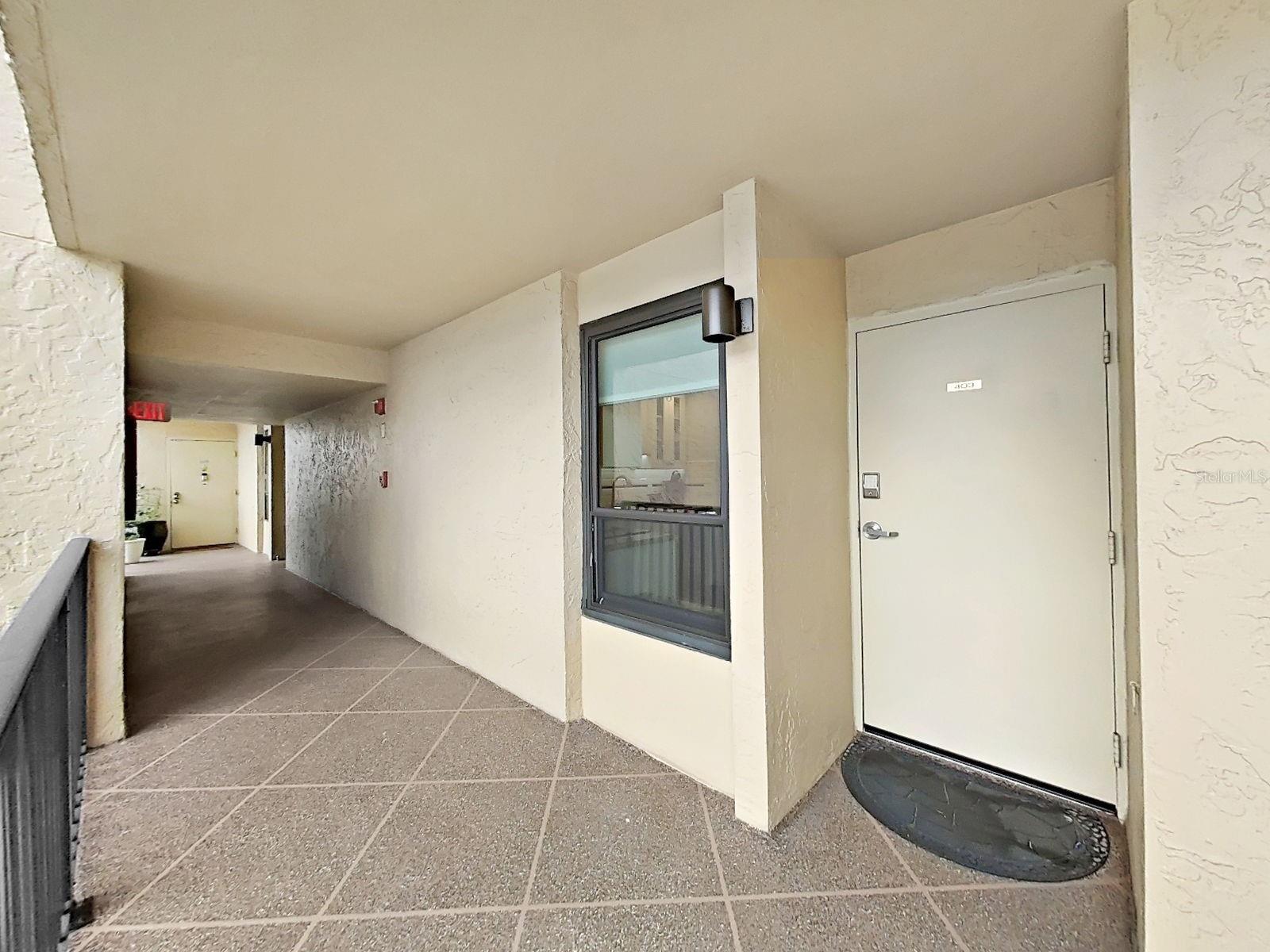2620 COVE CAY DR #403, CLEARWATER, FL — photo 2